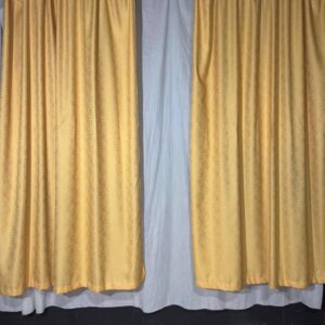 Штори жовті орнаметом