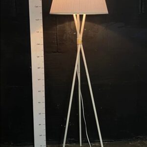 Торшер тринога з ретро абажуром
