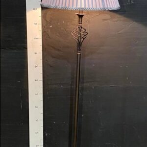 Вінтажний торшер