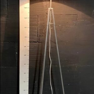 Торшер тринога метал