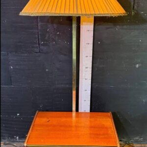 Торшер з тумбою