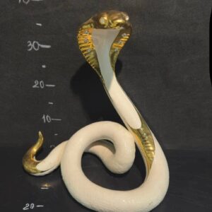 Біло-золота змія