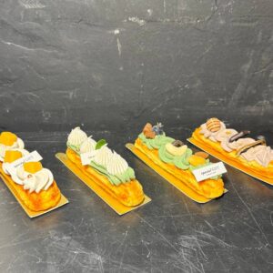 Еклери бутафорні