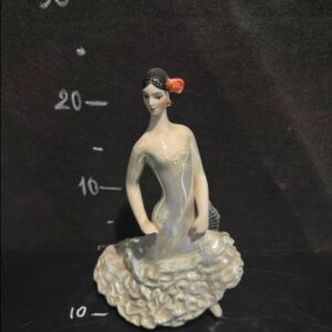 Статуетка "Блакитна танцівниця"