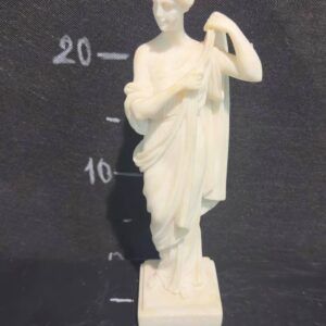 Статуетка " Біла Богиня"