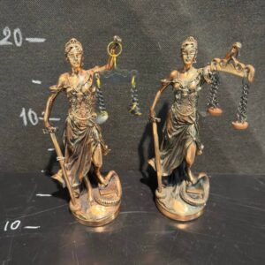 Статуетка "Феміда"