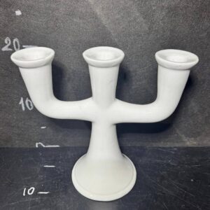 Канделябр білий