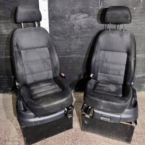 Крісла автомобільні