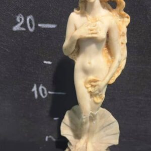 Статуетка "Біла Афродита"