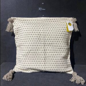 Подушка Сіра з китицями