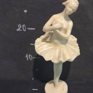 Статуетка "Біла балерина"