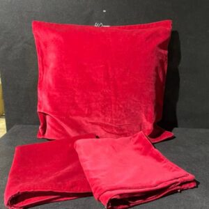 Подушка червона з блиском парна