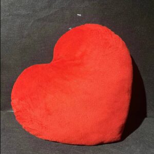 Подушка червоне серце